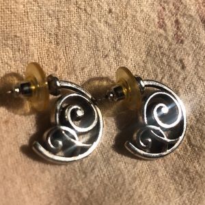 VTG🌸 Brighton silver scroll post earrings